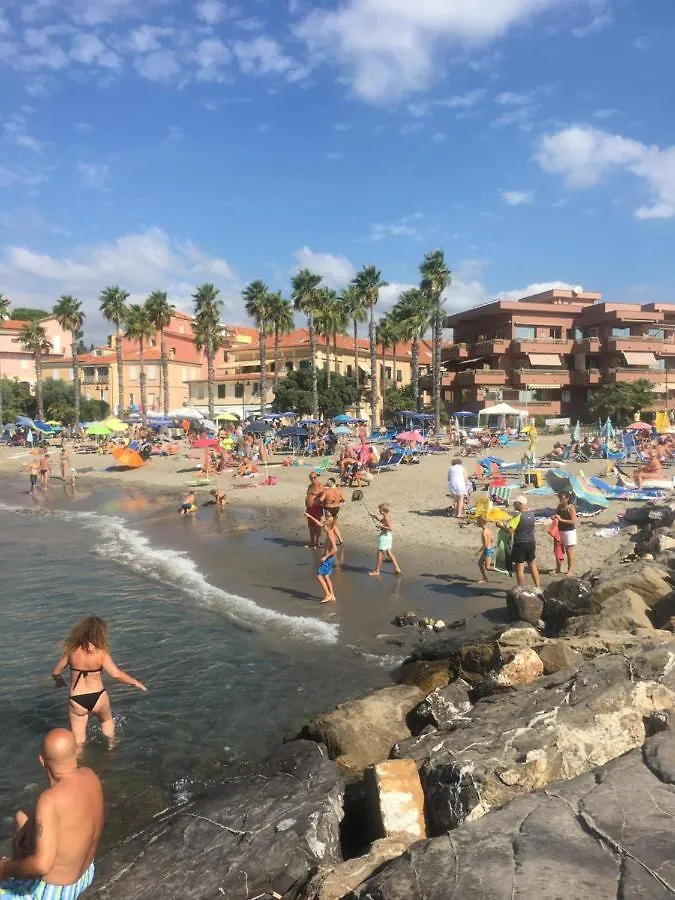 Appartamento Casa Di Ricki : A Pochi Passi Dal Mare San Lorenzo al Mare