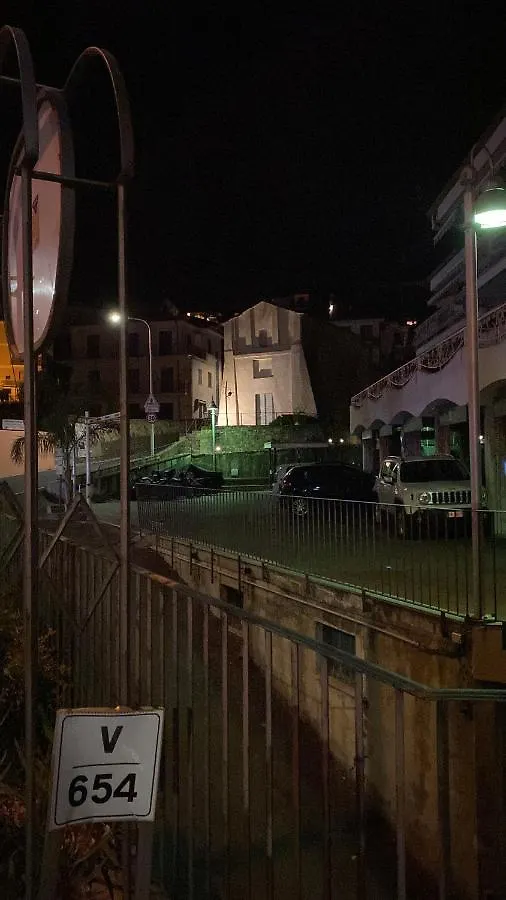 Casa Di Ricki : A Pochi Passi Dal Mare Apartamento San Lorenzo al Mare Itália